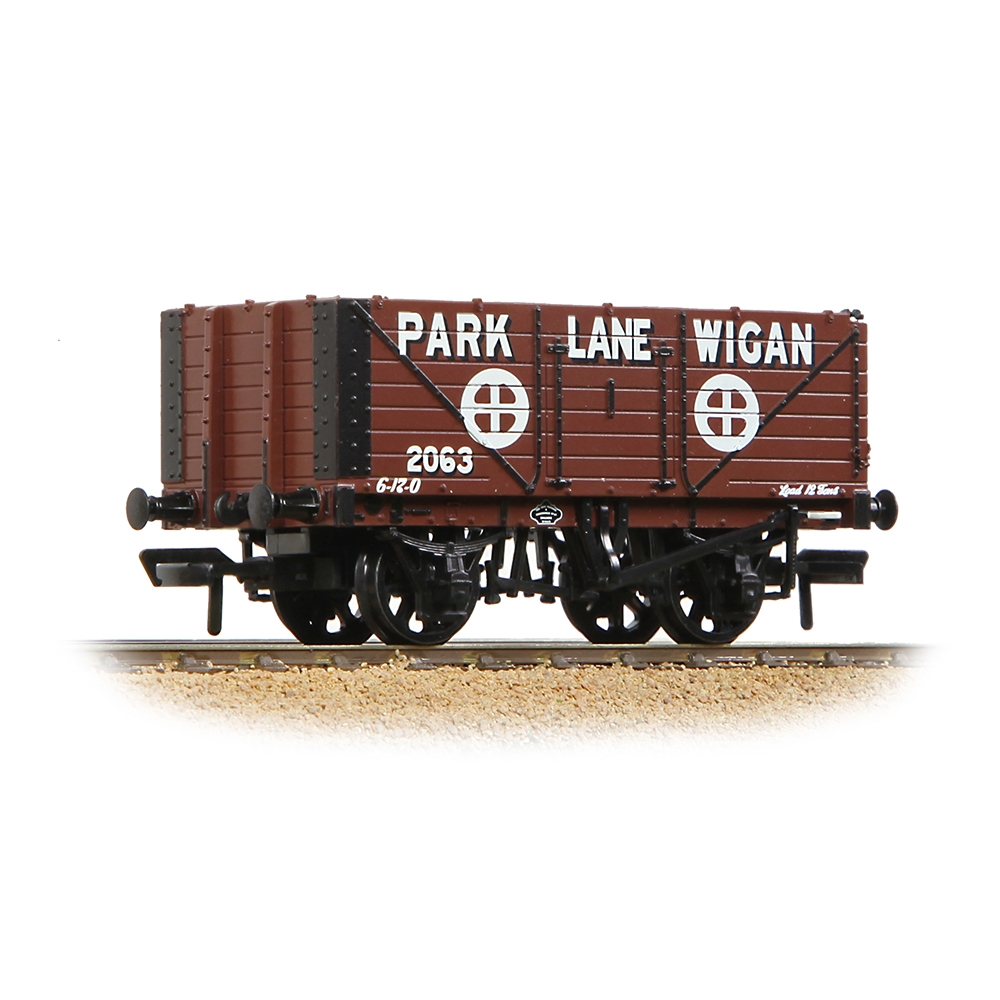 7 Plank End Door Wagon 'Park Lane Wigan' Brown