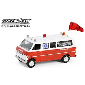 GL62030-B Airplane! (1980 Movie) 1970 Ford Club Wagon Ambulance